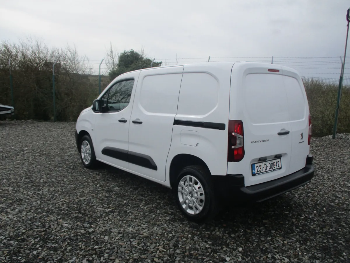 Peugeot Partner ACTIVE PLUS 100BHP - Image 3