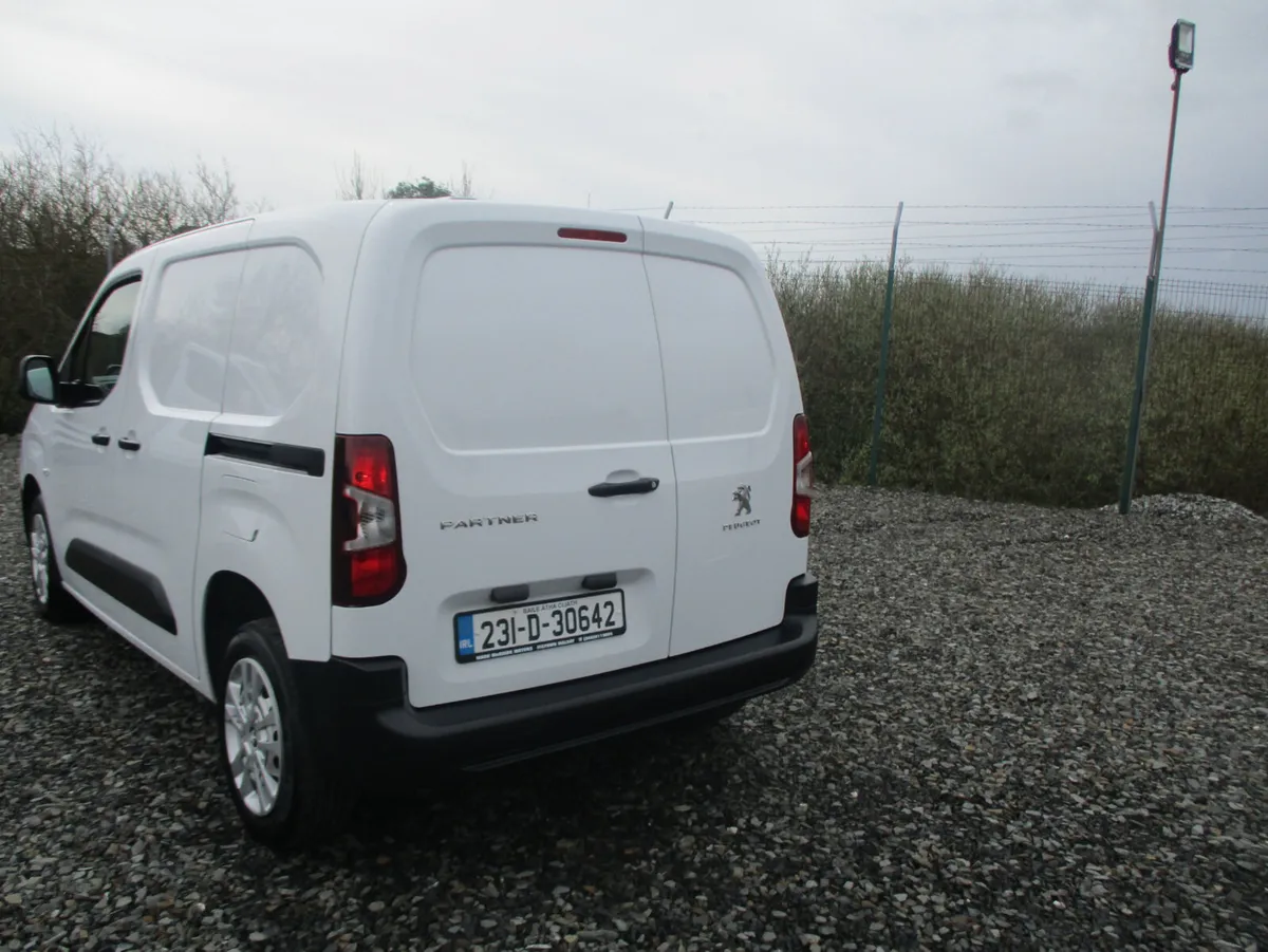 Peugeot Partner ACTIVE PLUS 100BHP - Image 4