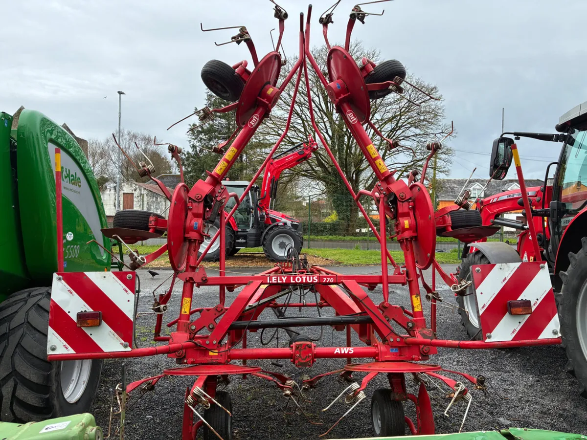 Lely Lotus 770 Tedder - Image 3