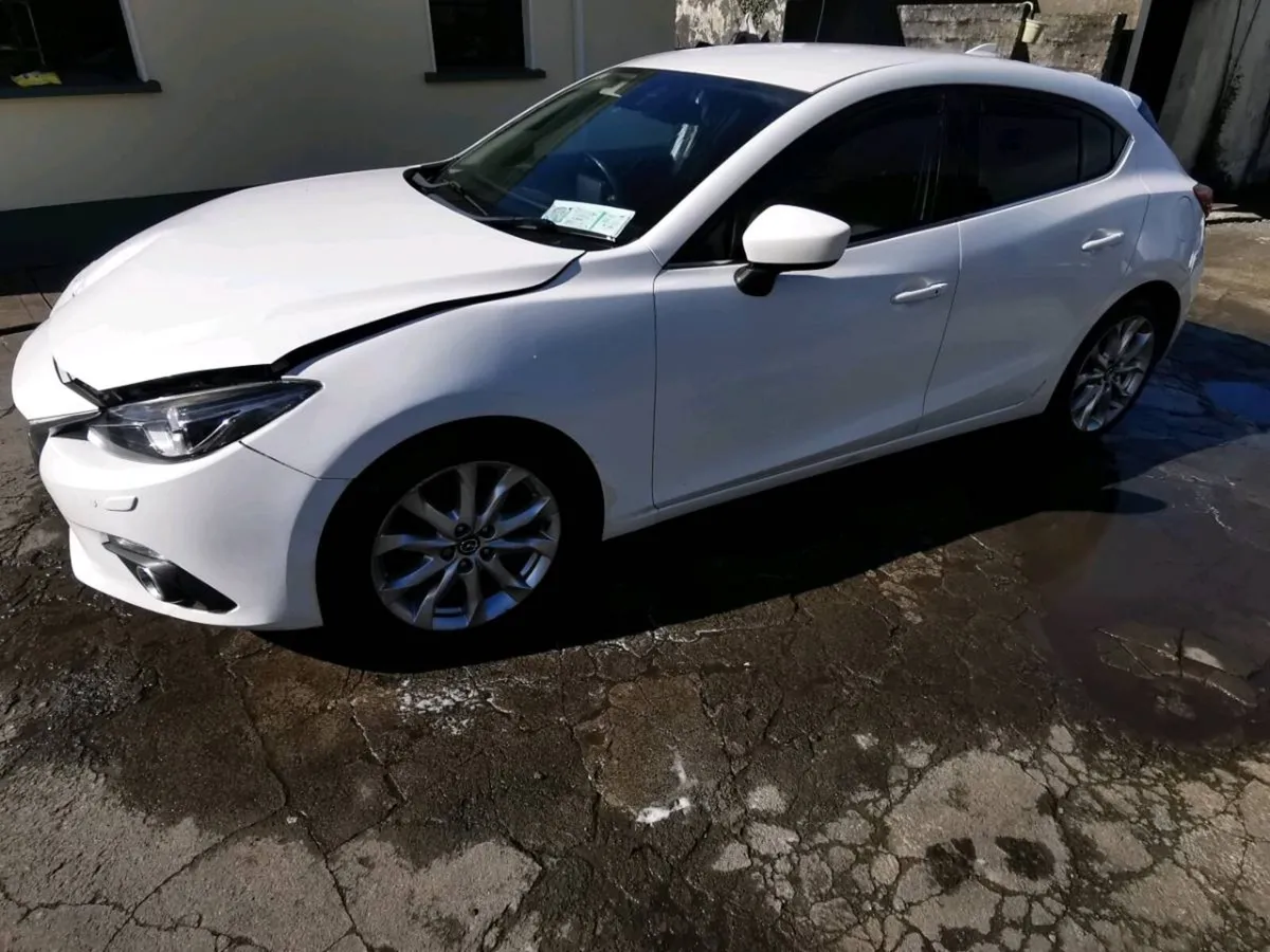 161 Mazda 3 1.5 Sport - Image 1