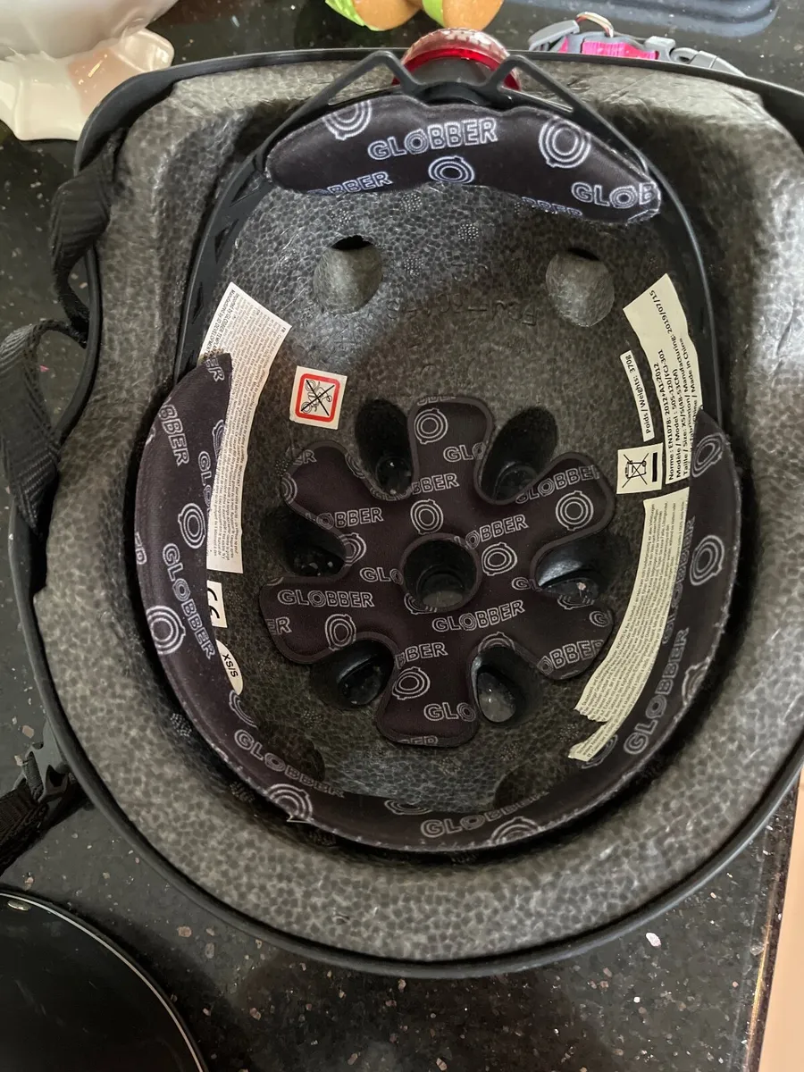 Kids helmets scooter or bike /skateboard - Image 3