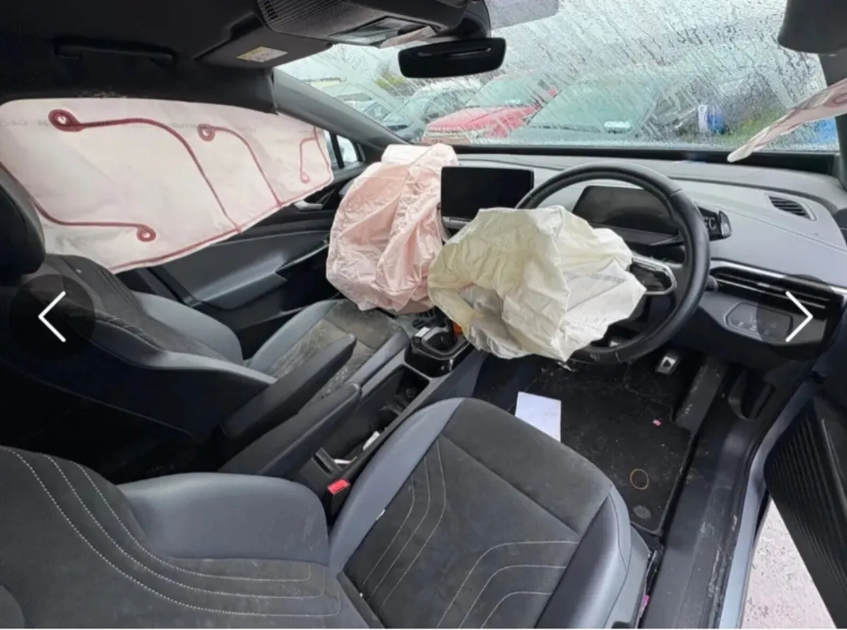 2024 Vw ID 4 Pro Model only 48 kms - Image 2