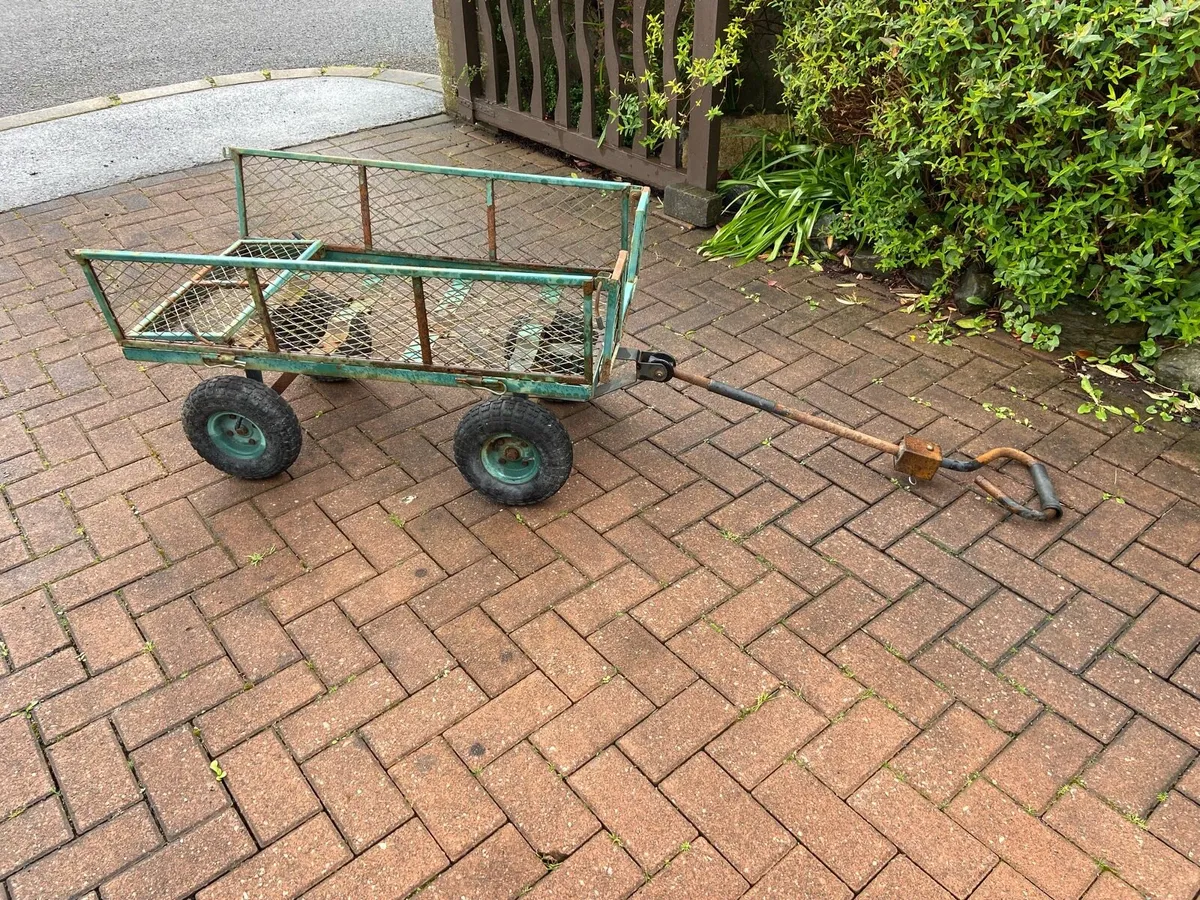 Garden. Trolley - Image 1