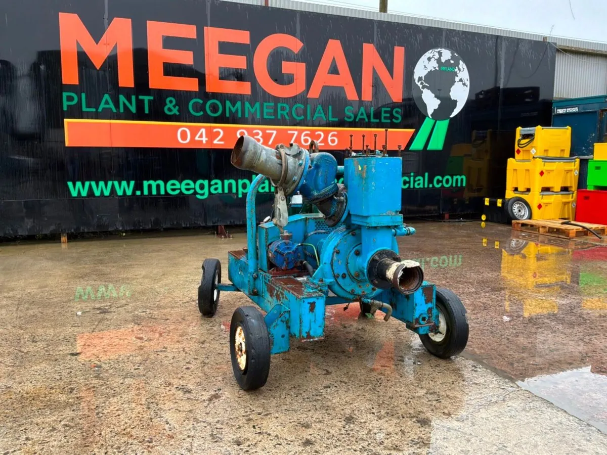 LISTER ENGINE WATER PUMP........160s. - Image 1