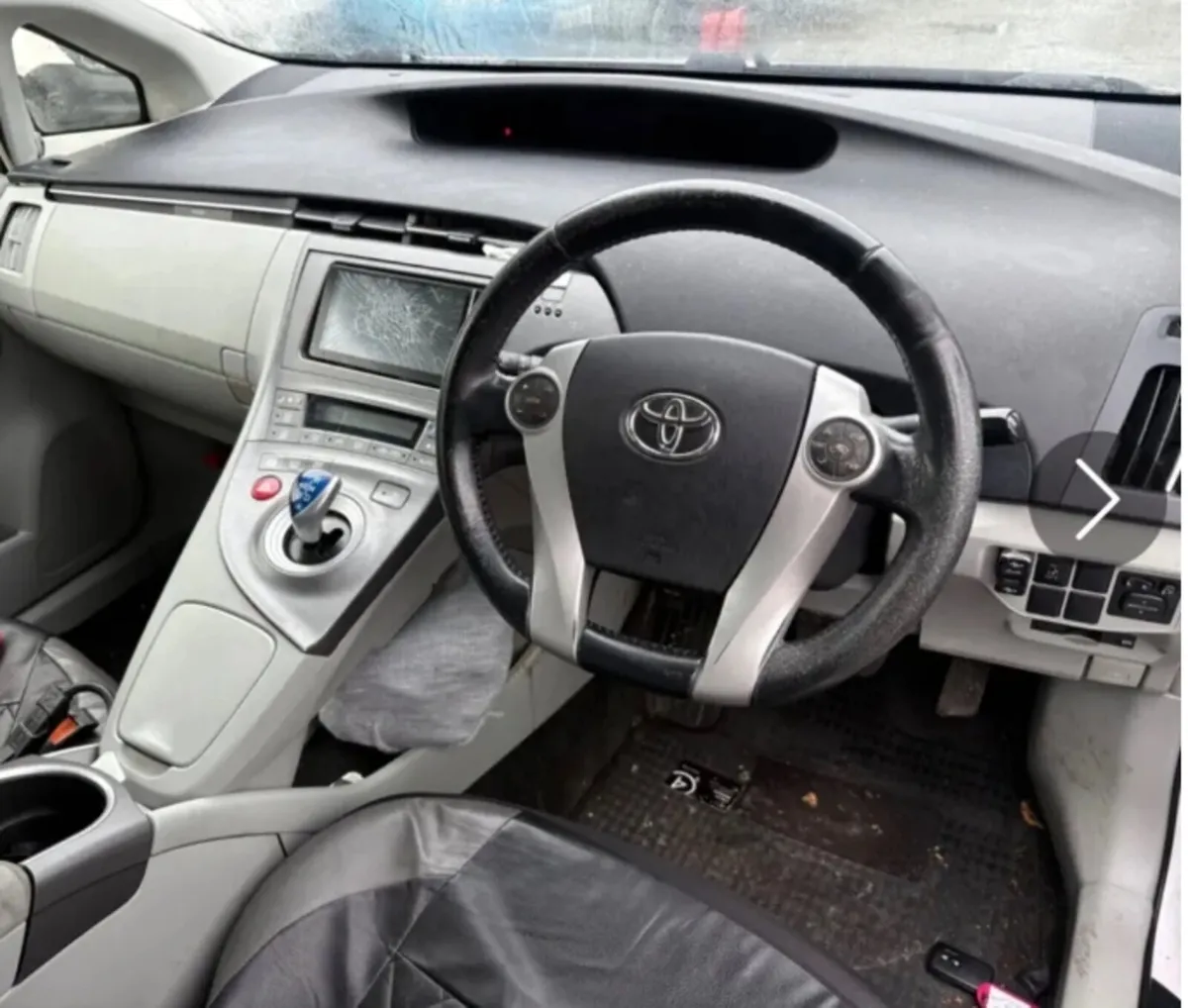 2013 Toyota Prius 1.8 Hybrid - Image 2