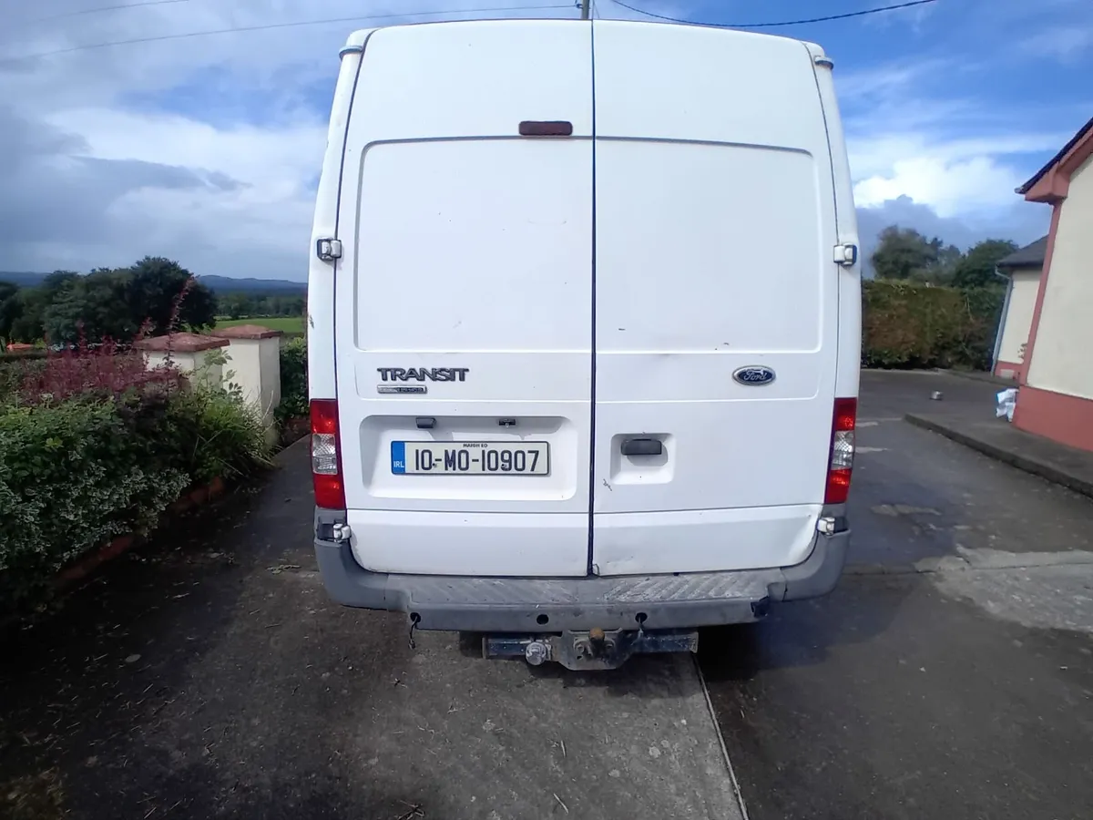 Ford Transit 2010 - Image 2
