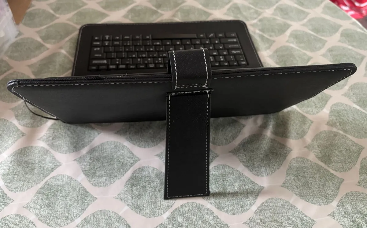 Lenovo Tab M10 HD 10.1" Brand New with Tags Full P - Image 4