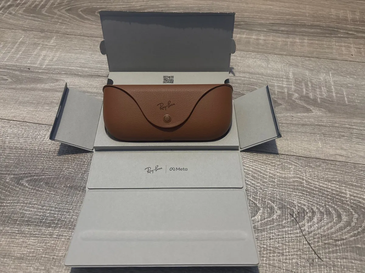 Ray-Ban Meta smart glasses 2nd generation-Wayfarer - Image 2