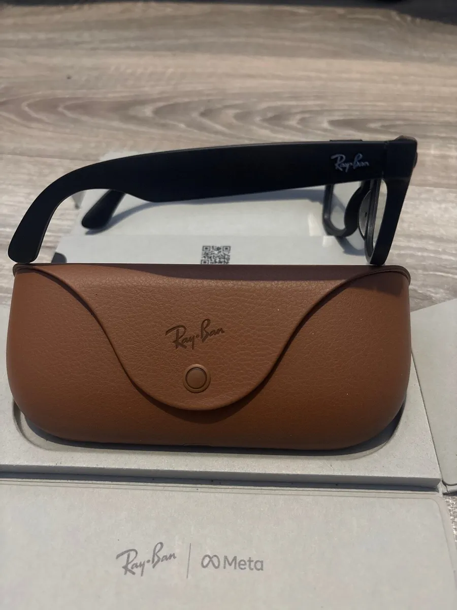 Ray-Ban Meta smart glasses 2nd generation-Wayfarer - Image 4