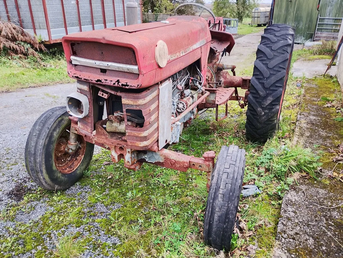 Massey Ferguson 165 - Image 1