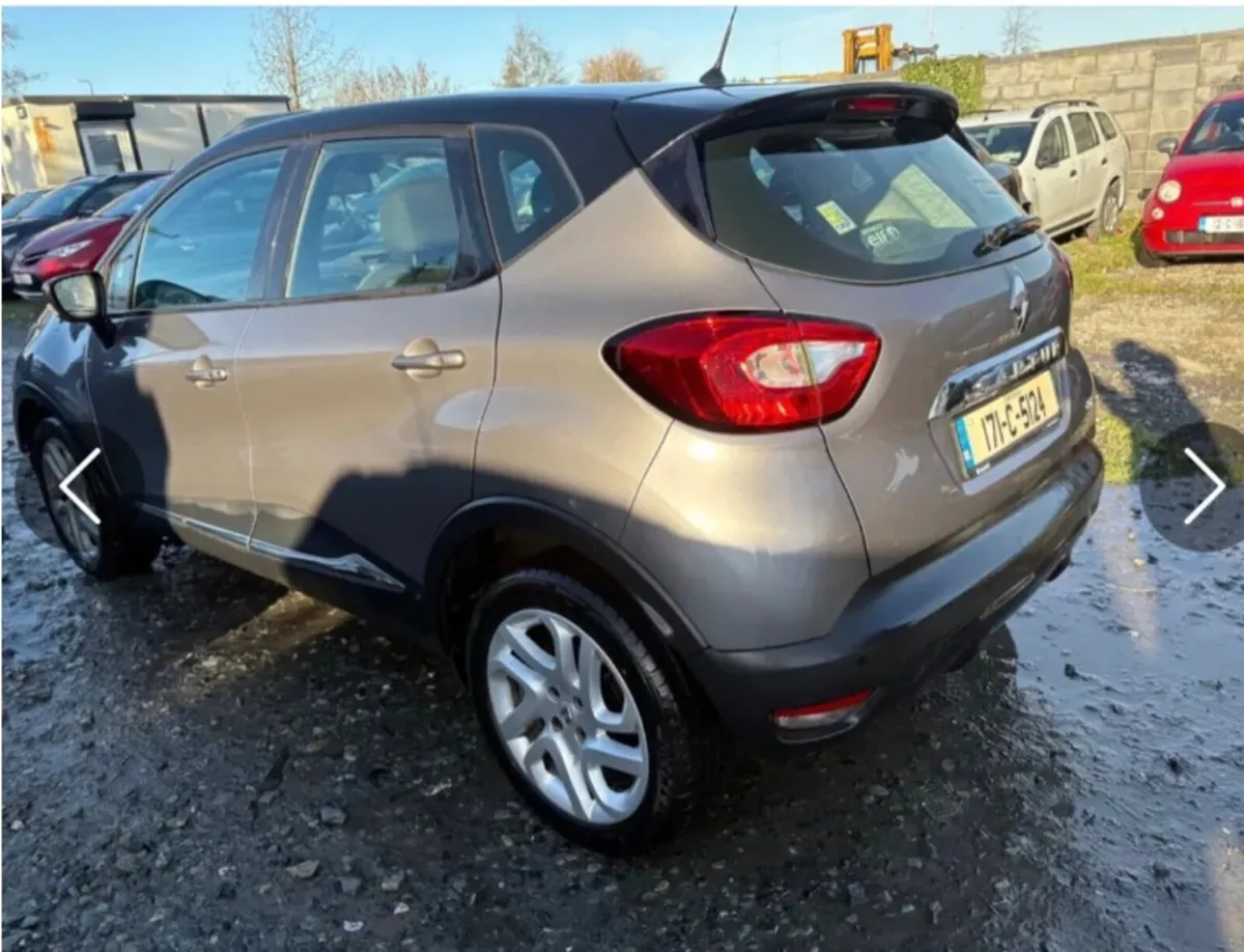 2017 Renault Capture 1.5 diesel very light damage - Image 1