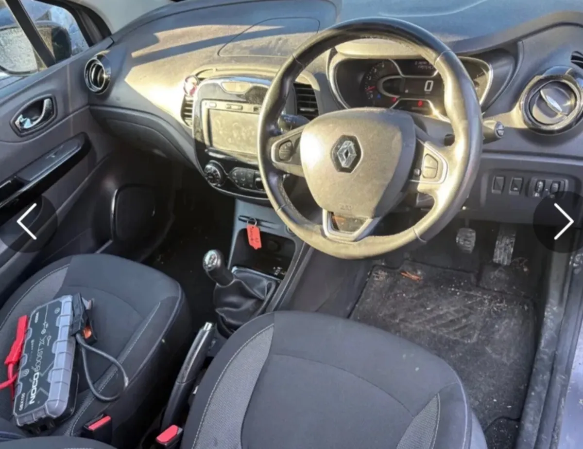 2017 Renault Capture 1.5 diesel very light damage - Image 3