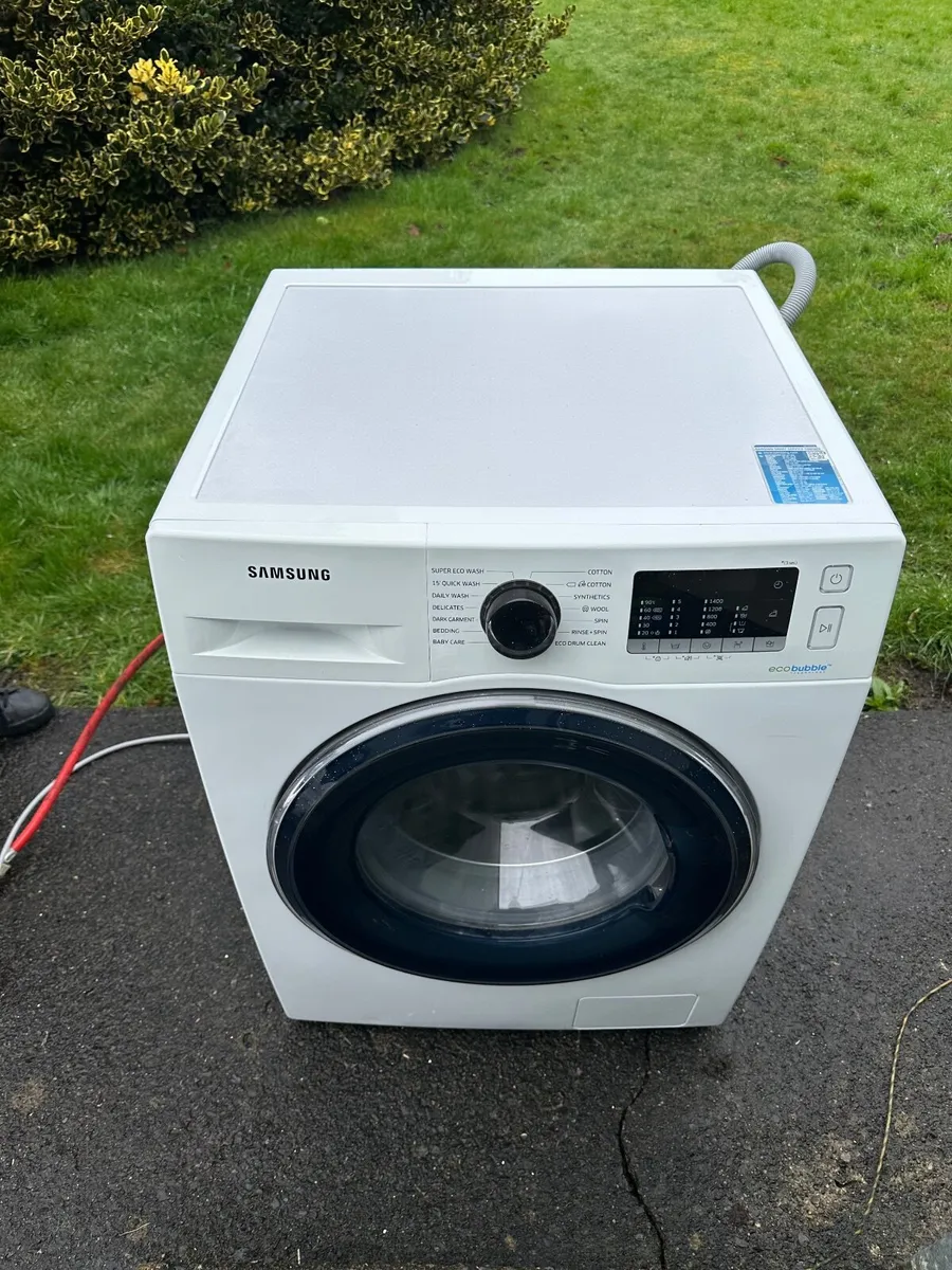 Washing machine - Image 1