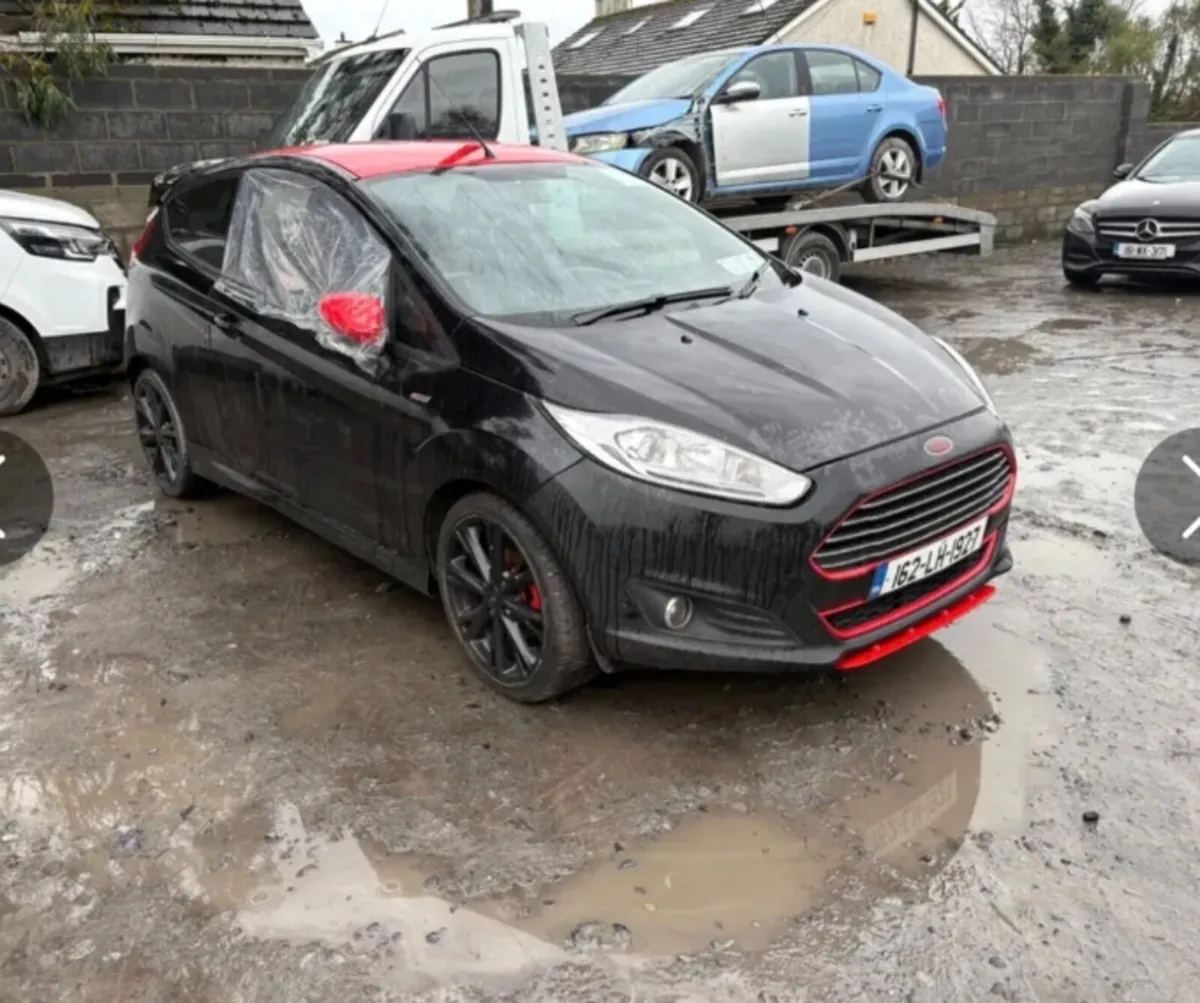 2016 Ford Fiesta ST-Line 1.0 Engine damage - Image 1