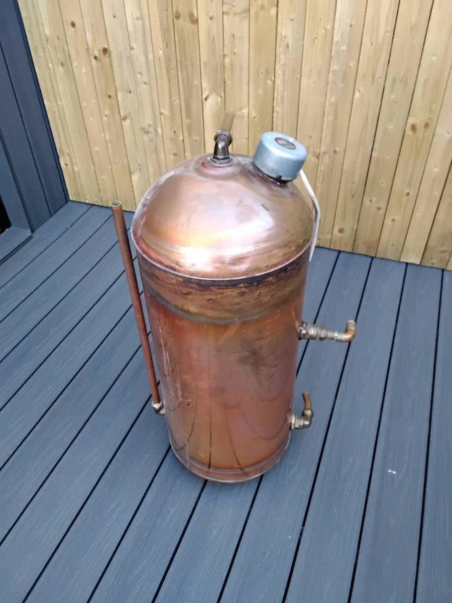Copper cylinder - Image 1