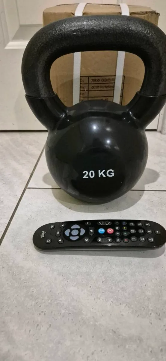 Brand new 20 kilo cast iron kettlebell - Image 1