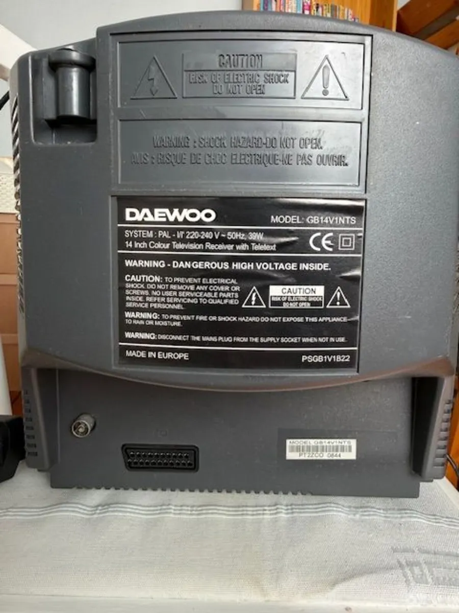 Portable TV - Image 2