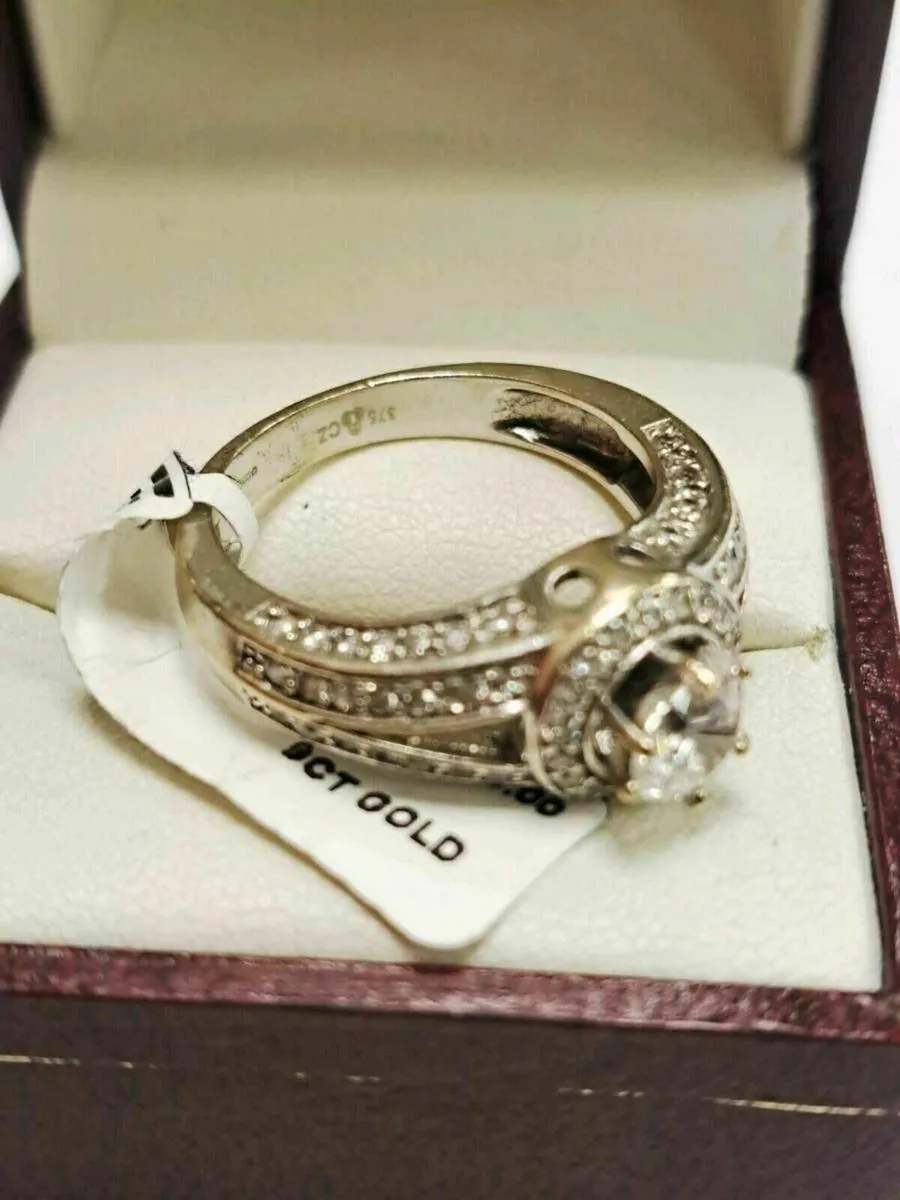 9K White Gold Ring - Image 2