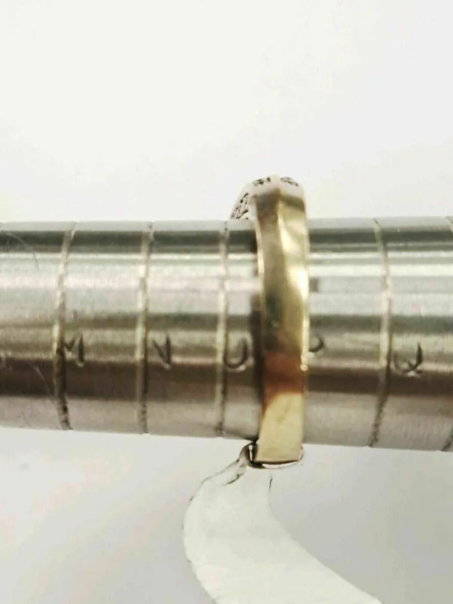 9K White Gold Ring - Image 4