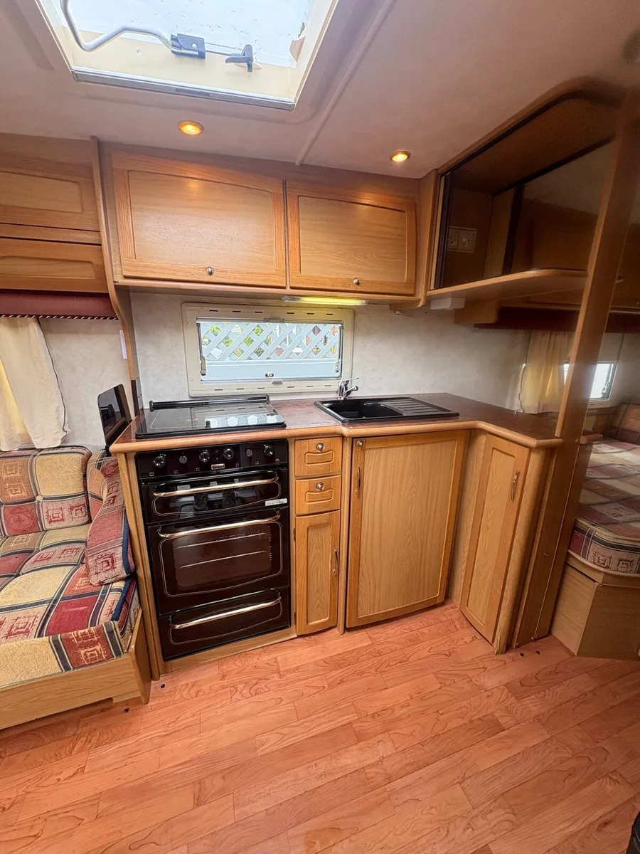 Elddis Typhoon - Image 3