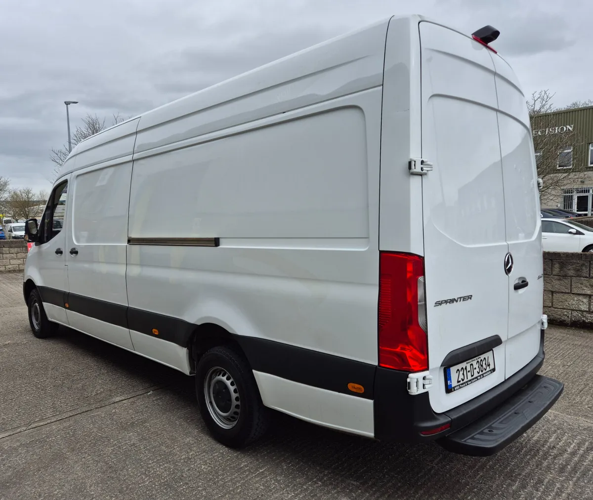 2023 Mercedes Sprinter 315 Lwb Fsh - Image 2