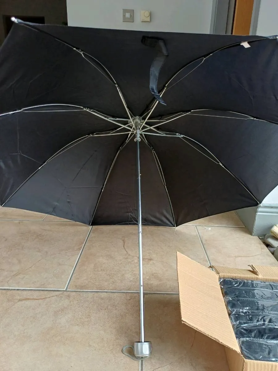 450 Umbrellas for sale - Image 3