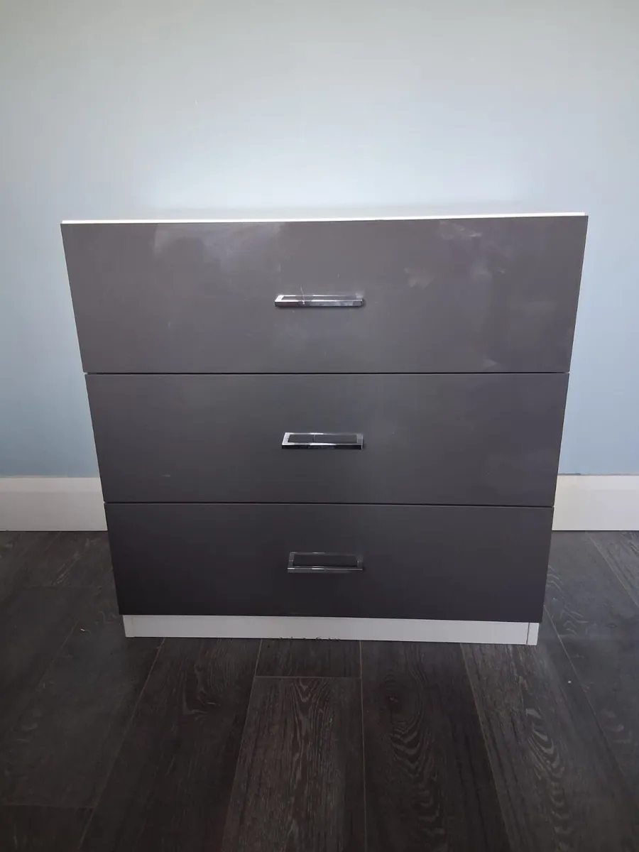 2 X Bedroom Furniture Sets - Image 3