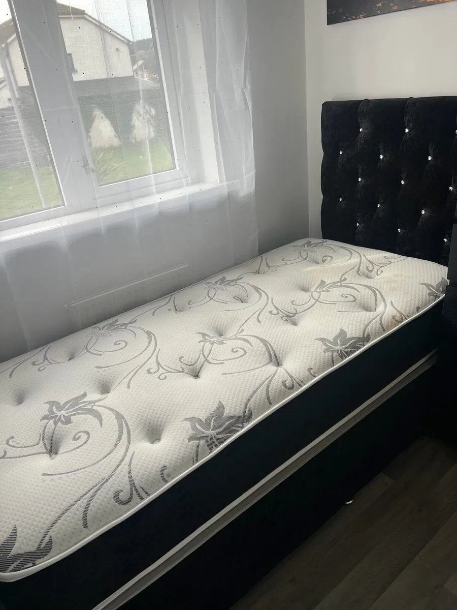 Single Bed WITH Mattress - Image 1