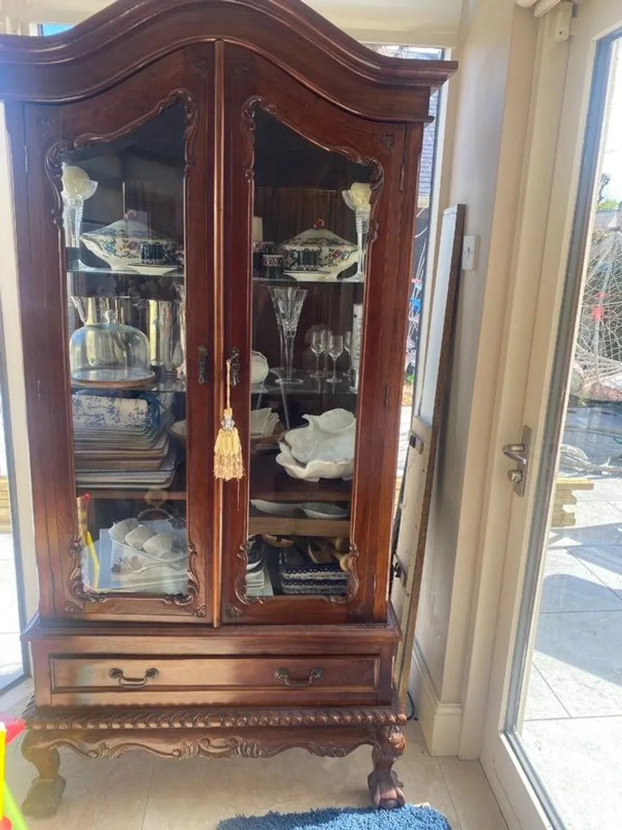 Beautiful display cabinet - Image 2