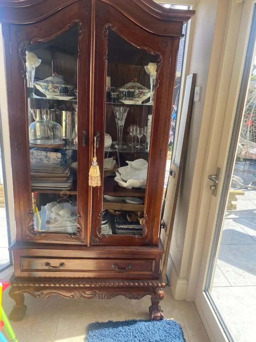 Beautiful display cabinet - Image 3