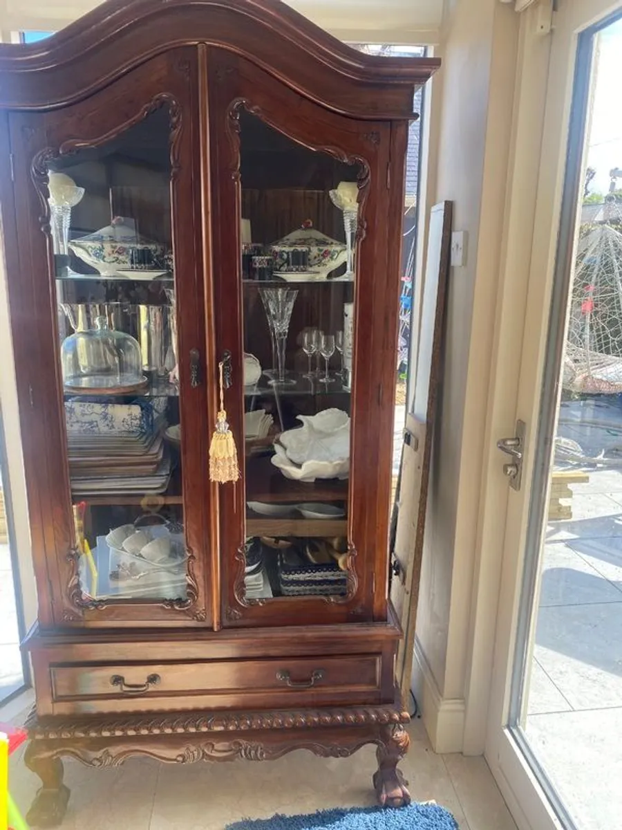 Beautiful display cabinet - Image 1