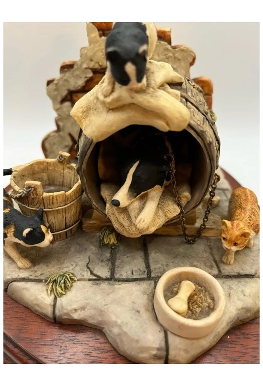 Collection of dog 🐶 items - Image 1