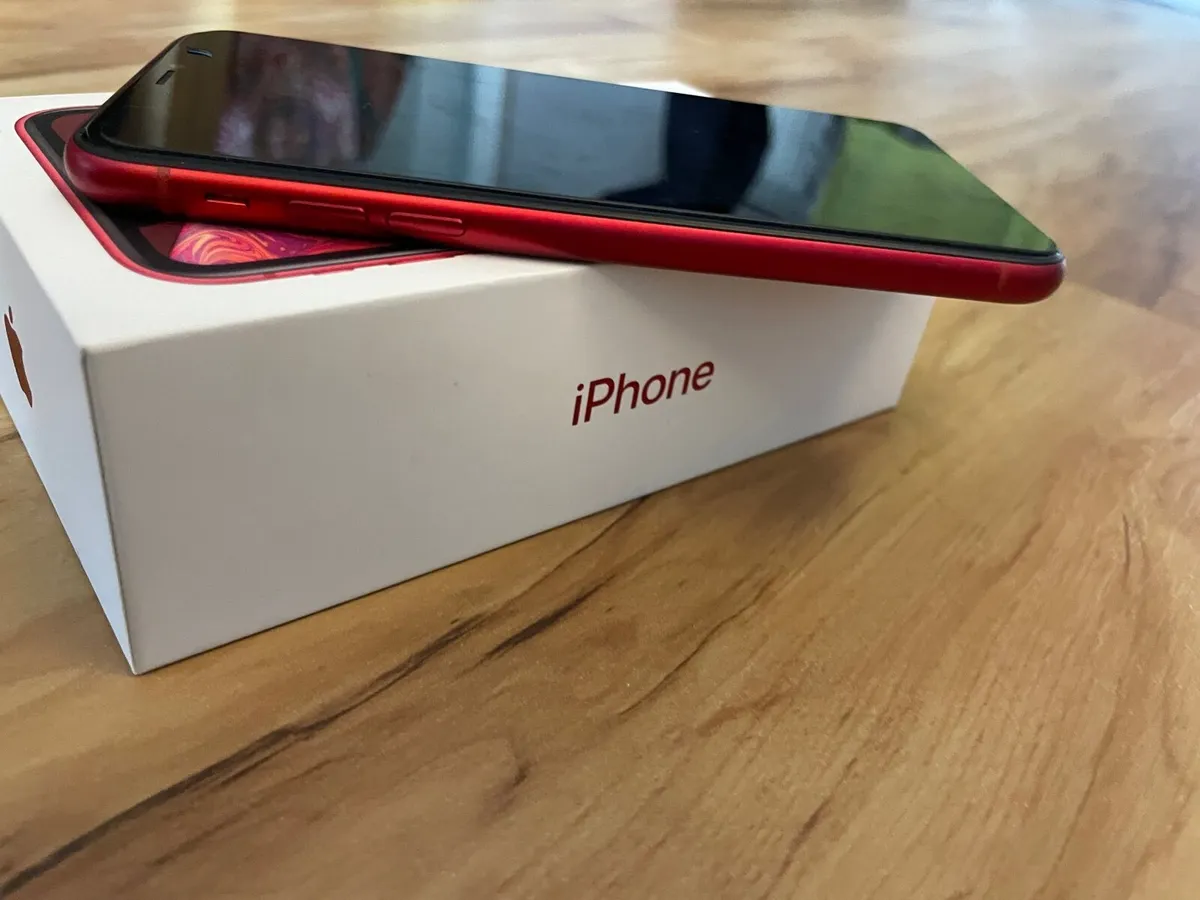 iPhone XR - Image 3