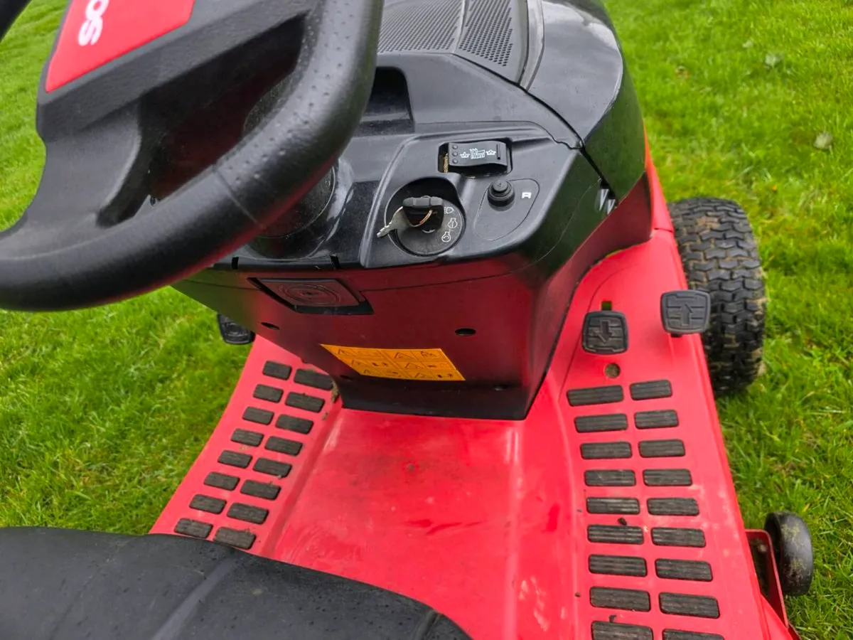 Solo by Al-Ko ride-on lawnmower  in mint condition - Image 4