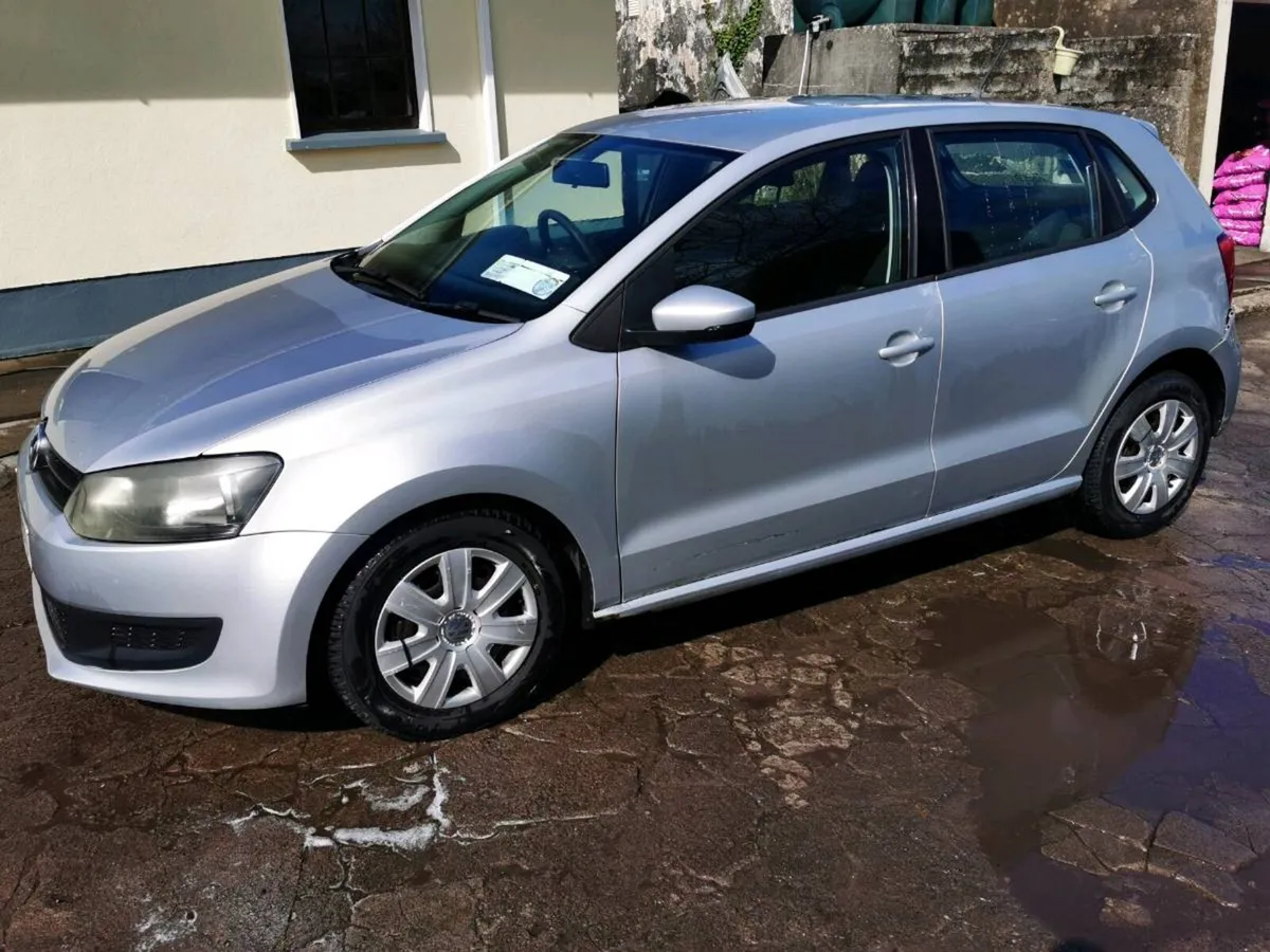 10 VW Polo 1.2 petrol - Image 3
