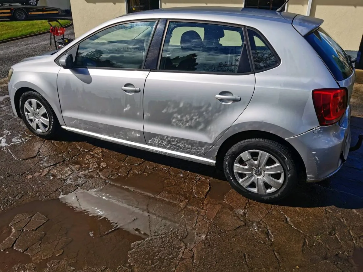 10 VW Polo 1.2 petrol - Image 4