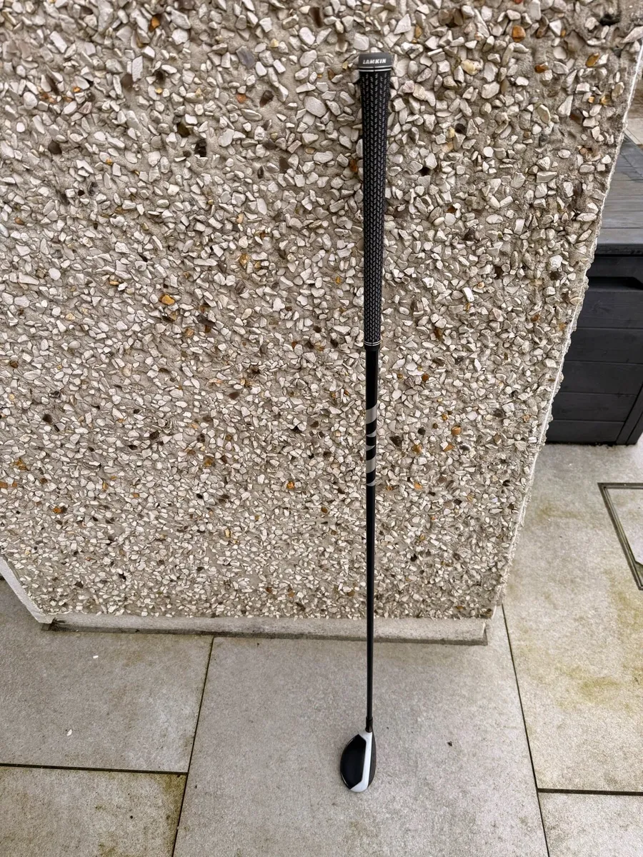 TaylorMade Sim2 Max Hybrid - Image 2