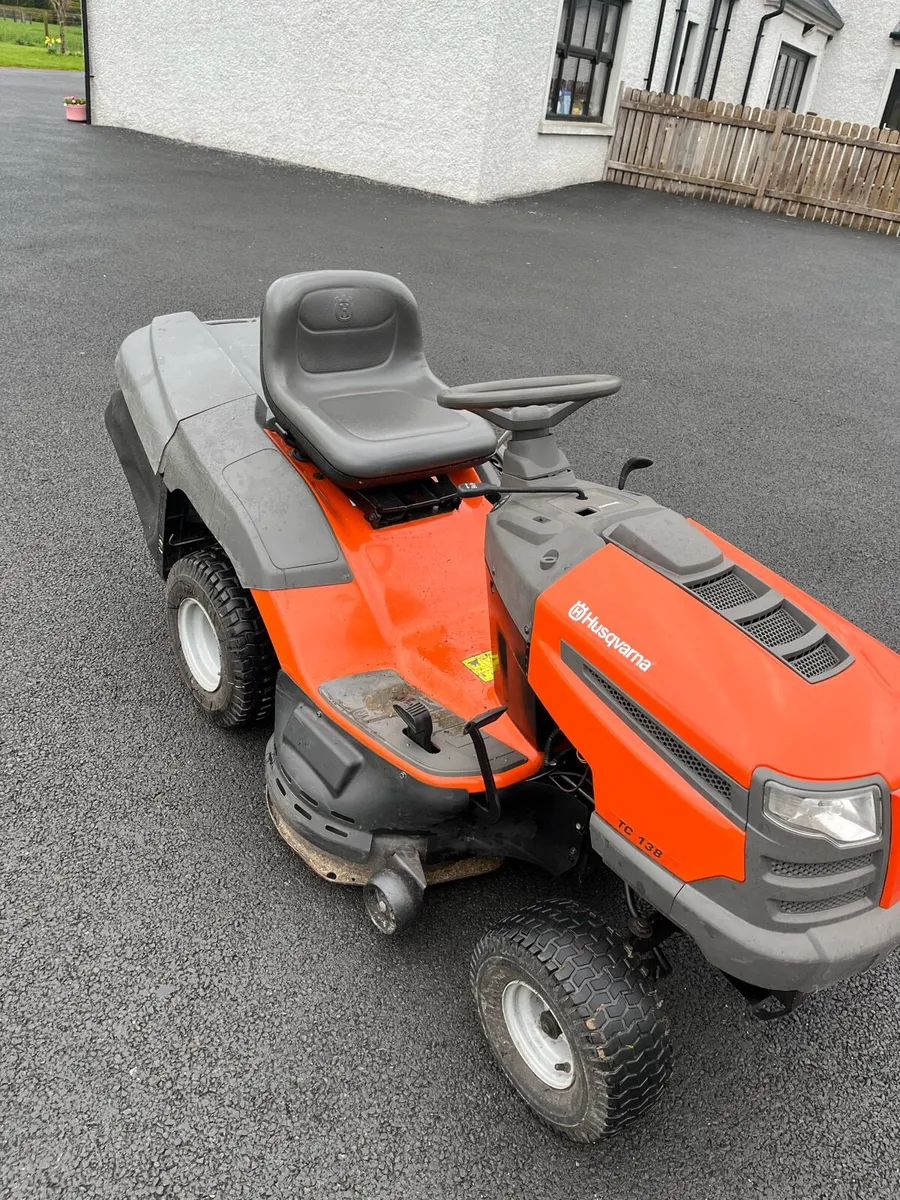 Husqvarna lawnmower - Image 3