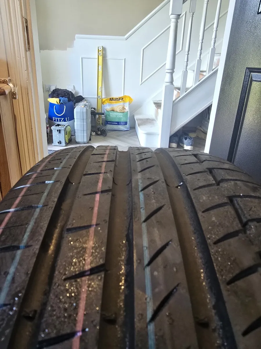 255 45 R21 continental Tyres x2 - Image 3