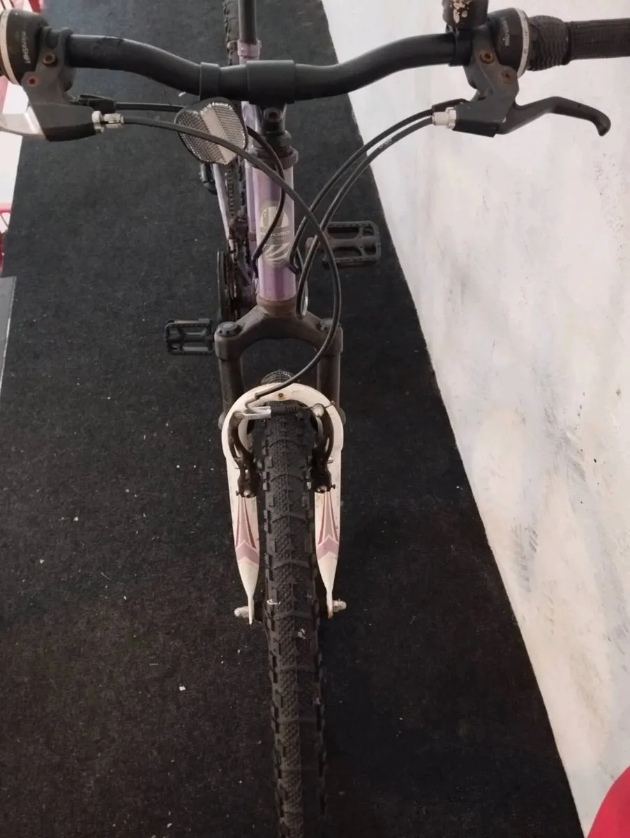 Ladies 26inch bike - Image 4