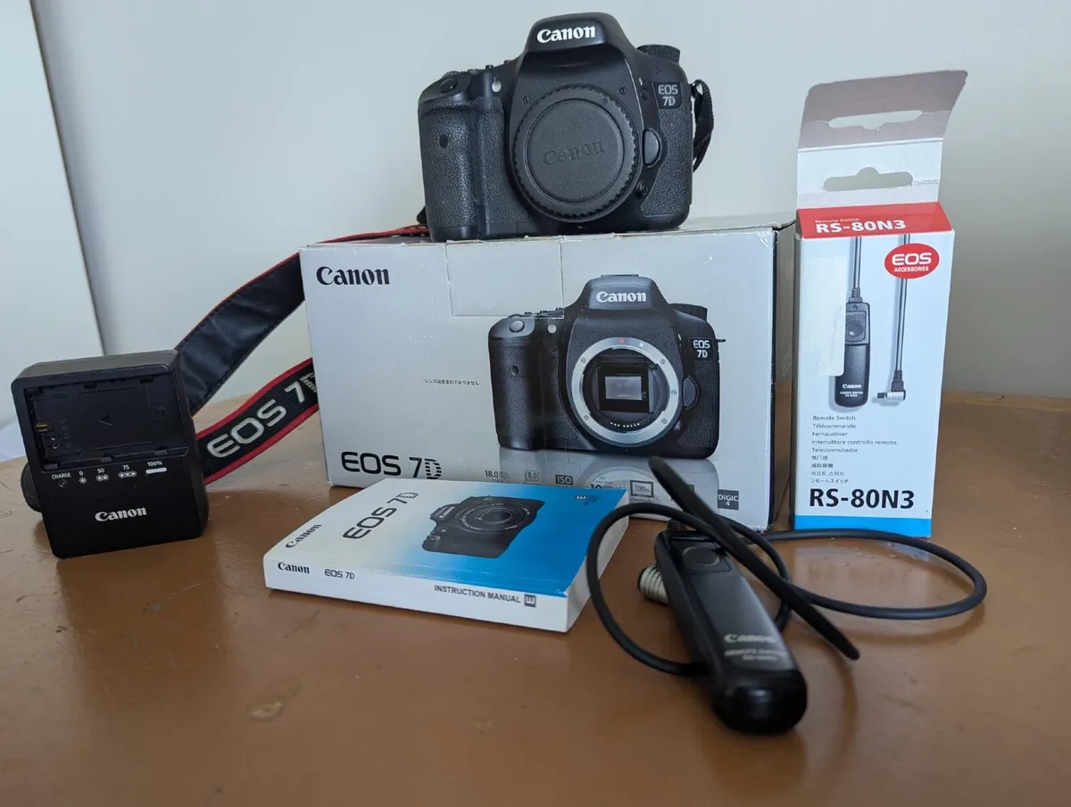 Camera equipment - Image 1