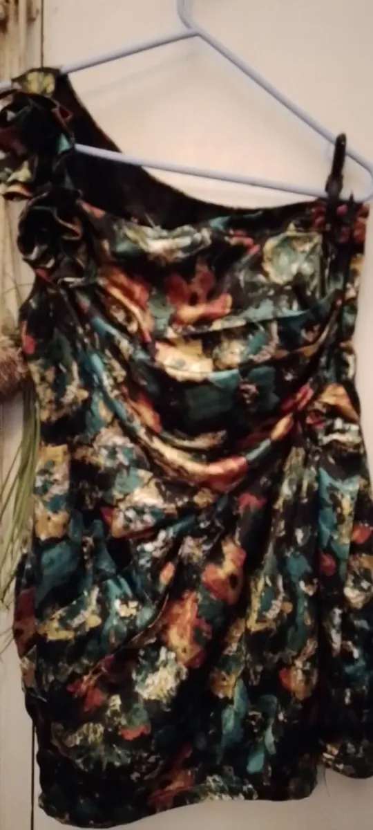 Crossdresser?. Dresses - Image 2