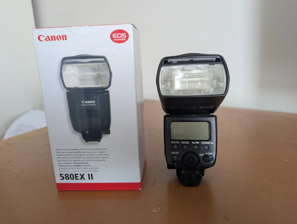 Camera equipment - Image 4