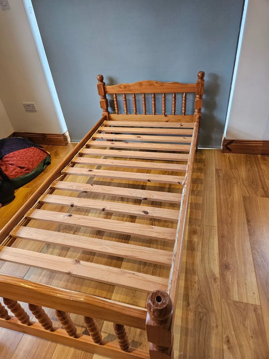 Single bed frame