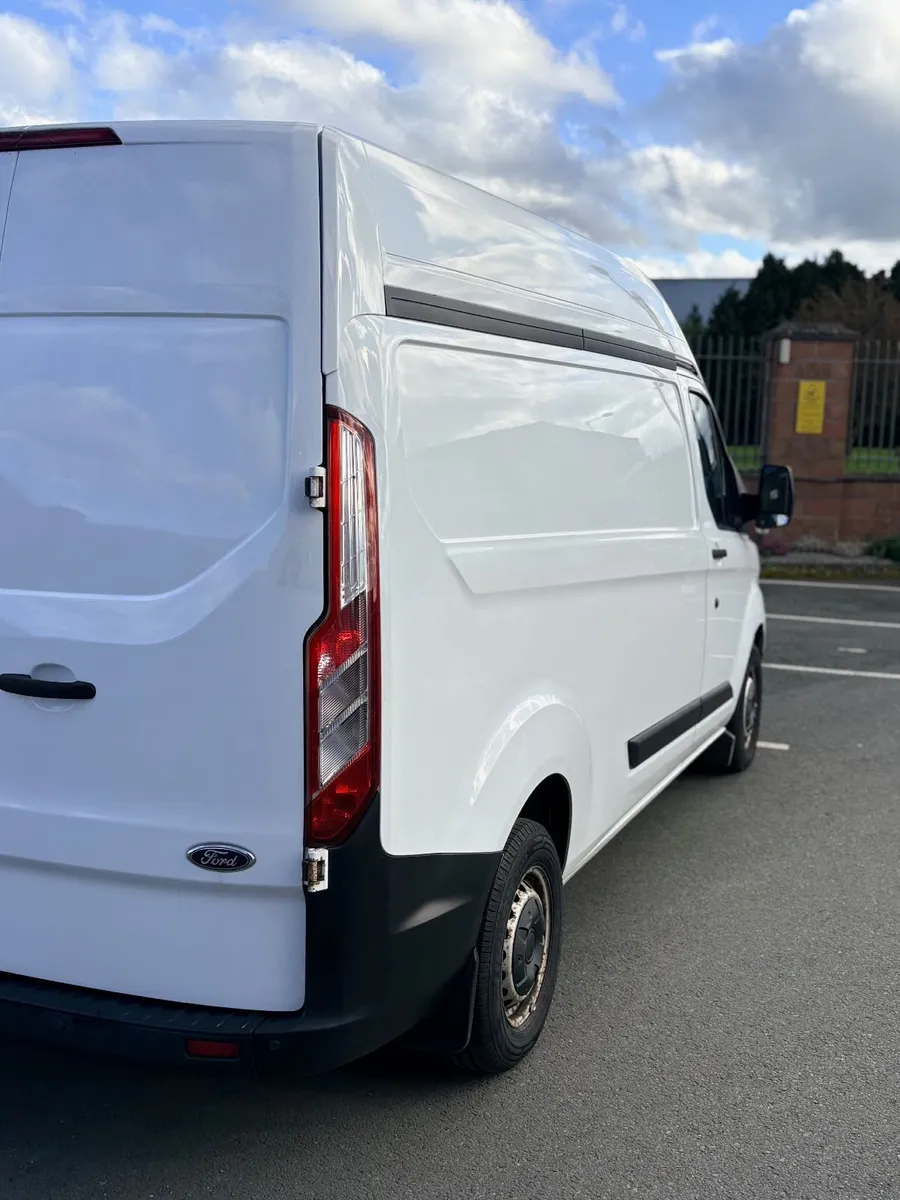 Ford Transit Custom 2.0 TDCi L2H1 (VRT €215) - Image 4