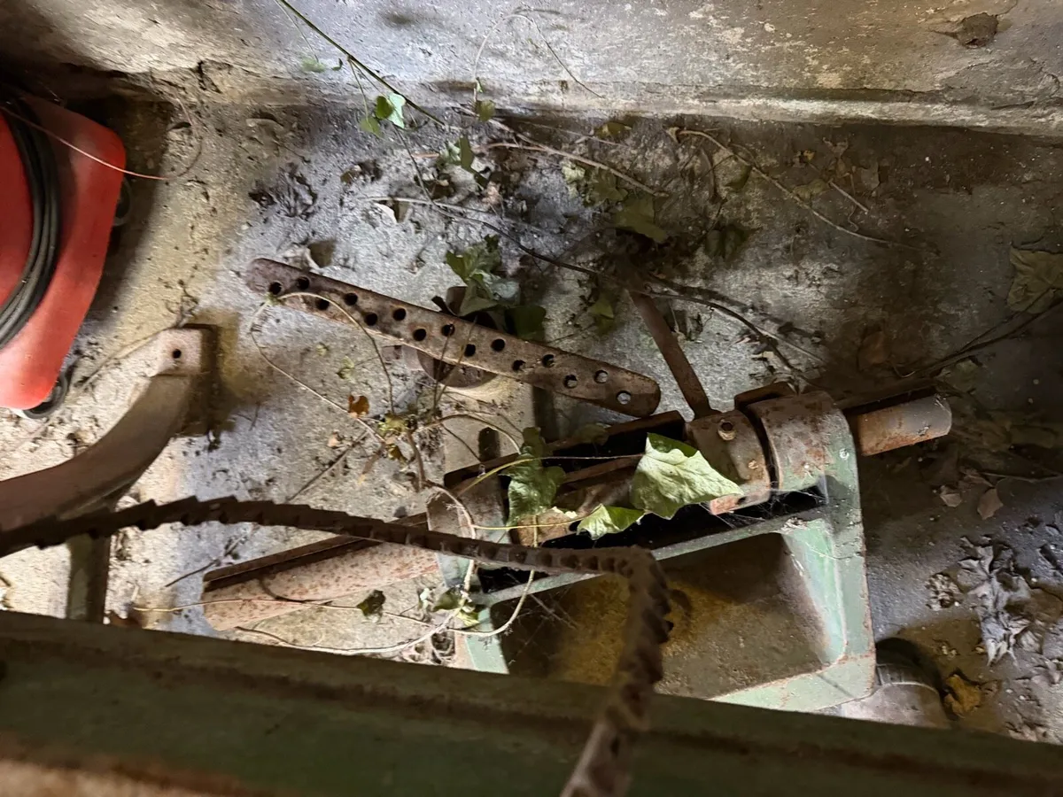 Antique Pot Spinning Lathe - Image 4