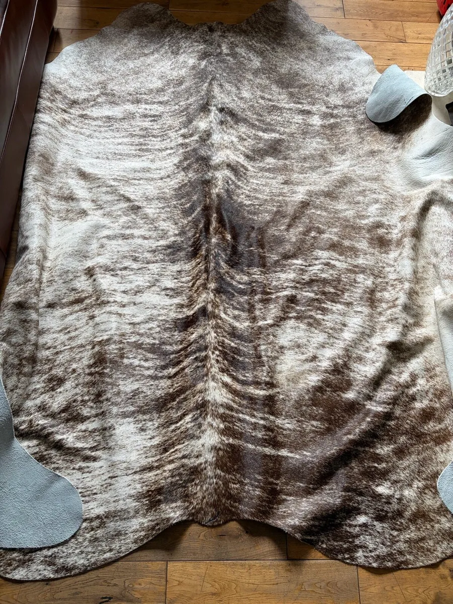 Animal skin rug new never used - Image 2