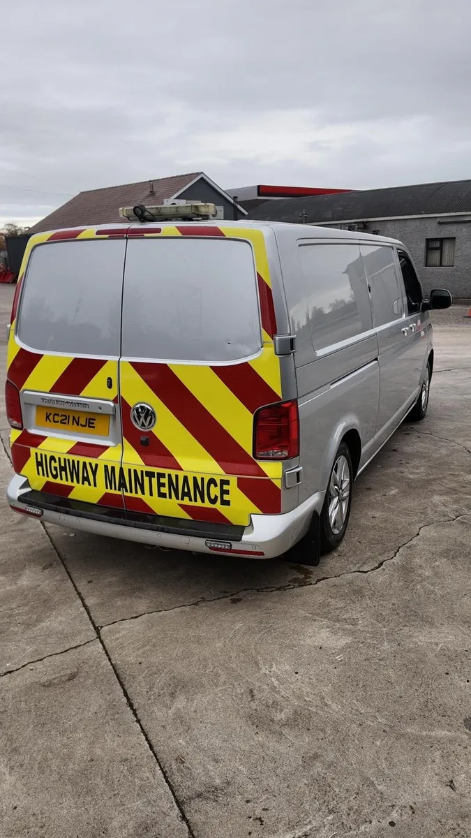 Volkswagen Transporter - Image 2