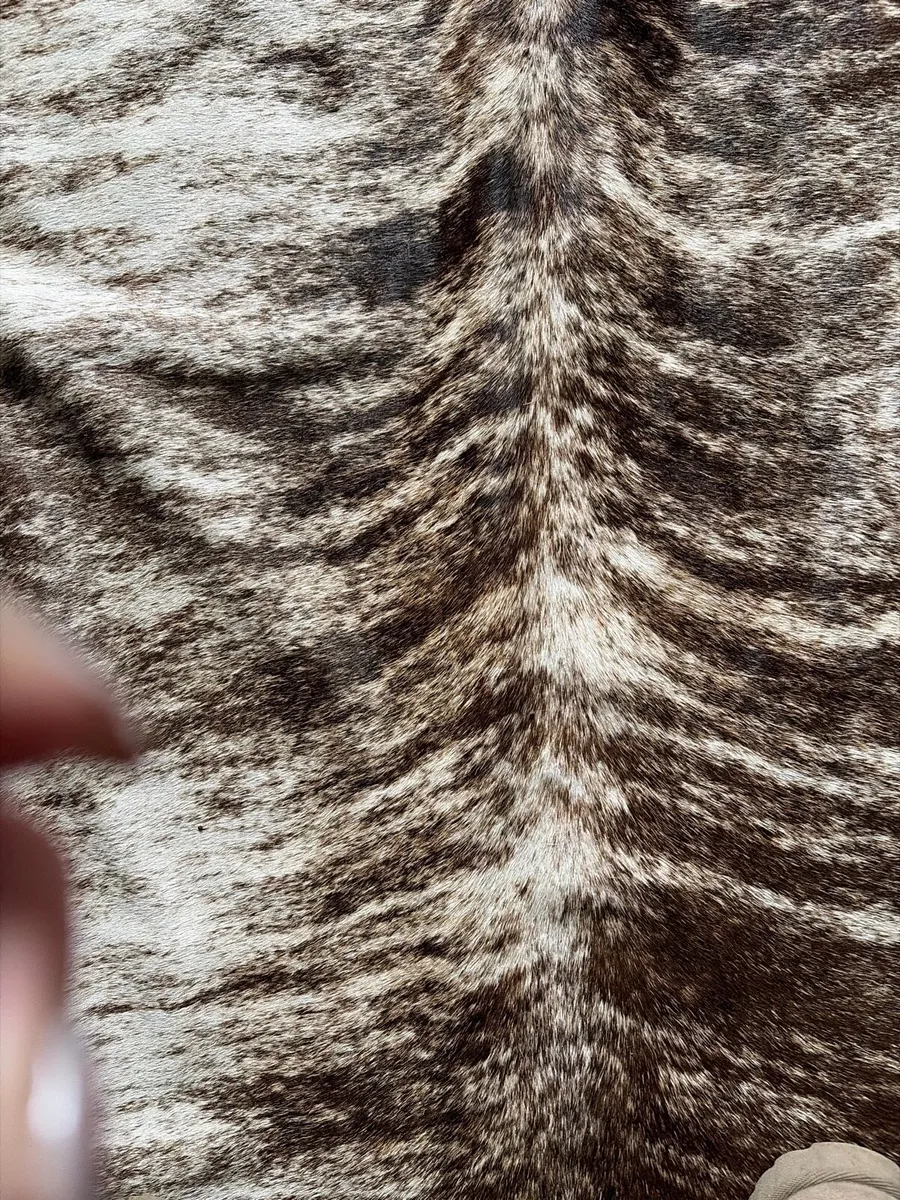 Animal skin rug new never used - Image 3