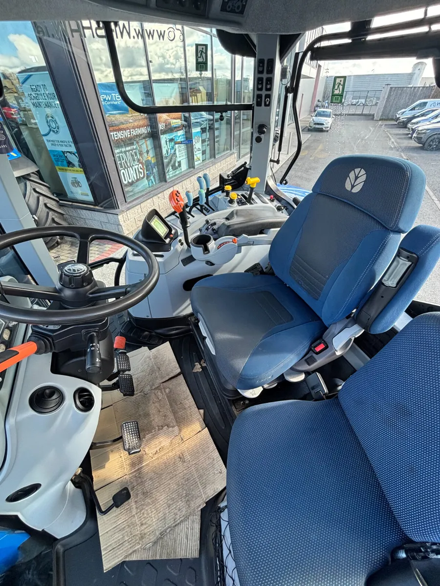New Holland T7.245 Power Command-4690hrs - Image 4